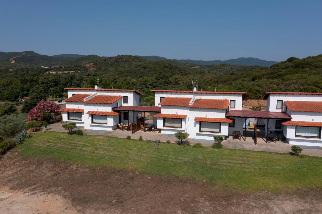 Katevi Luxury Seafront Villa Ierissos Exterior foto