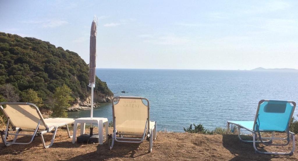 Katevi Luxury Seafront Villa Ierissos Exterior foto